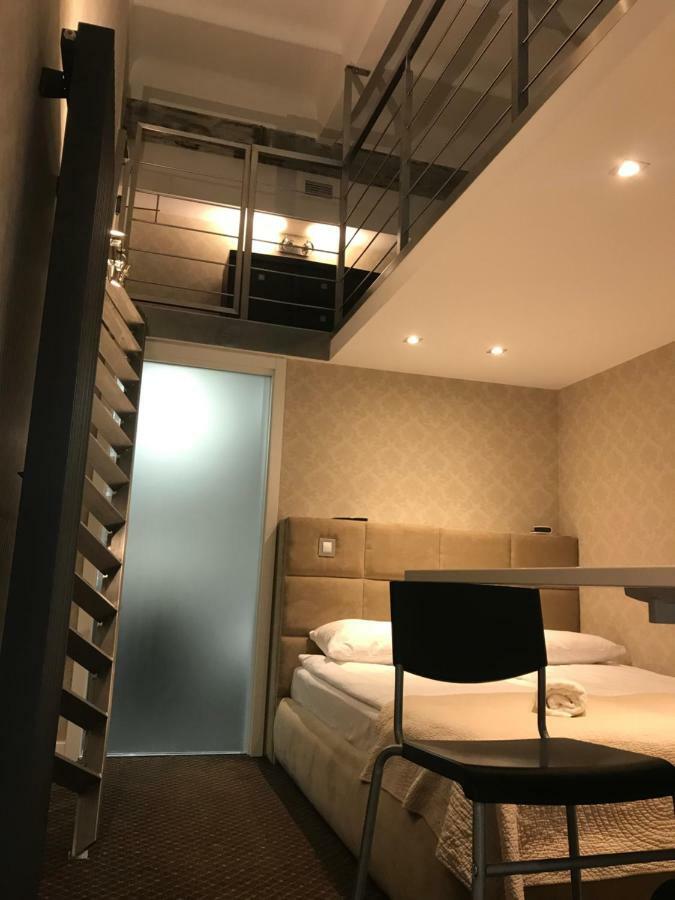Apart Lofts Car Factory By Warsawresidence Group ภายนอก รูปภาพ